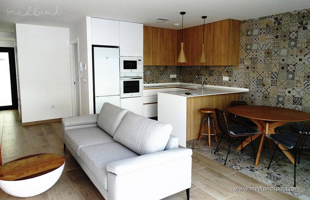 3 makuuhuone Huvila myytävänä paikassa Pilar de la Horadada mukana uima-altaan 
autotalli - 379 900 € (Ref: 7318531)