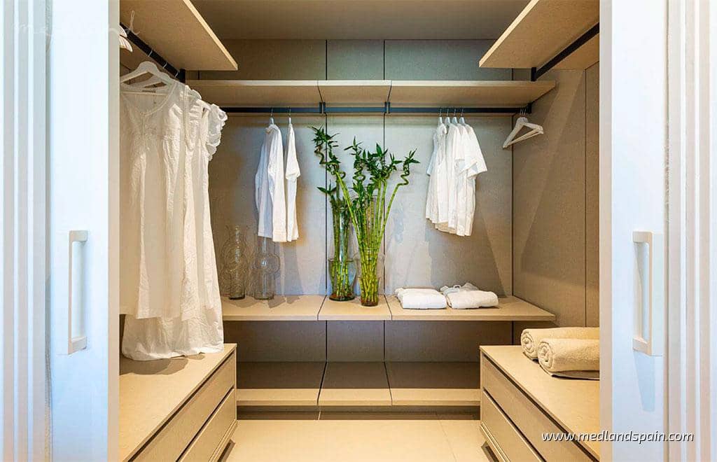 3 makuuhuone Huoneisto myytävänä paikassa Fuengirola mukana uima-altaan 
autotalli - 1 190 000 € (Ref: 7413292)