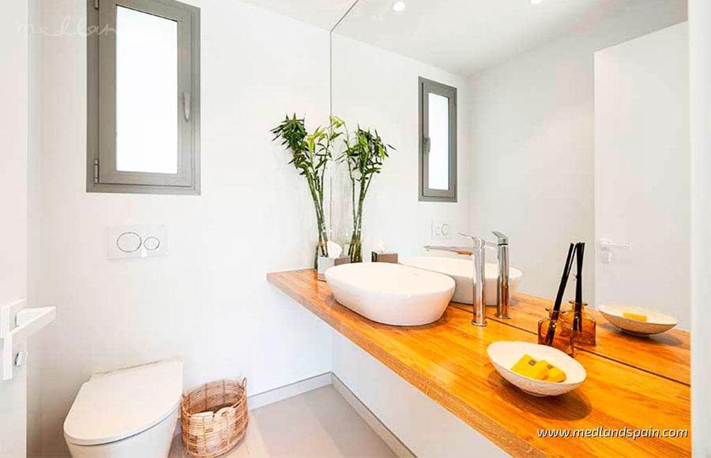 3 makuuhuone Huoneisto myytävänä paikassa Fuengirola mukana uima-altaan 
autotalli - 1 190 000 € (Ref: 7413292)