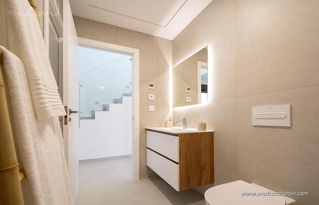 3 sypialnia Willa na sprzedaż w Mil Palmeras, Pilar de la Horadada z basenem garażem - 559 900 € (Ref: 7427709)