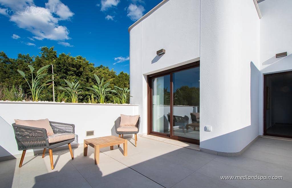 3 soveværelse Villa til salg i Pilar de la Horadada med swimmingpool garage - € 559.900 (Ref: 7427709)