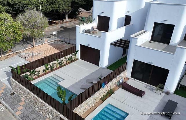 3 sypialnia Willa na sprzedaż w Mil Palmeras, Pilar de la Horadada z basenem garażem - 559 900 € (Ref: 7427709)