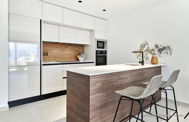 2 makuuhuone Huoneisto myytävänä paikassa La Veleta, Torrevieja mukana uima-altaan 
autotalli - 360 000 € (Ref: 7461251)