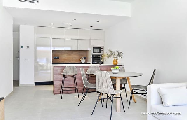 2 sypialnia Apartament na sprzedaż w La Veleta, Torrevieja z basenem garażem - 380 000 € (Ref: 7461251)