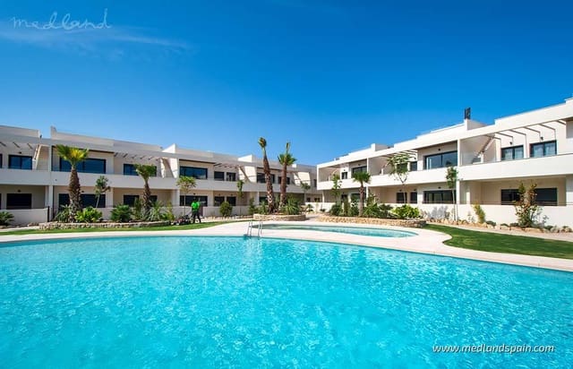 2 sypialnia Apartament na sprzedaż w La Veleta, Torrevieja z basenem garażem - 380 000 € (Ref: 7461251)