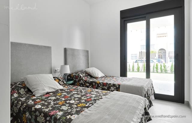 2 sypialnia Apartament na sprzedaż w La Veleta, Torrevieja z basenem garażem - 380 000 € (Ref: 7461251)