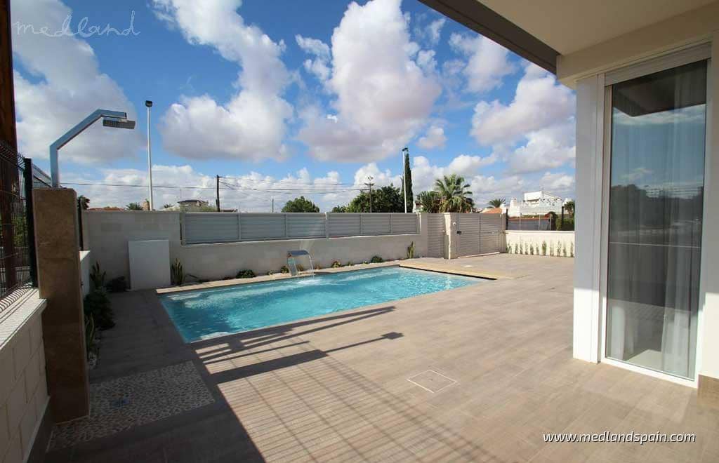 4 sovrum Villa till salu i San Miguel de Salinas med pool garage - 630 000 € (Ref: 7477254)