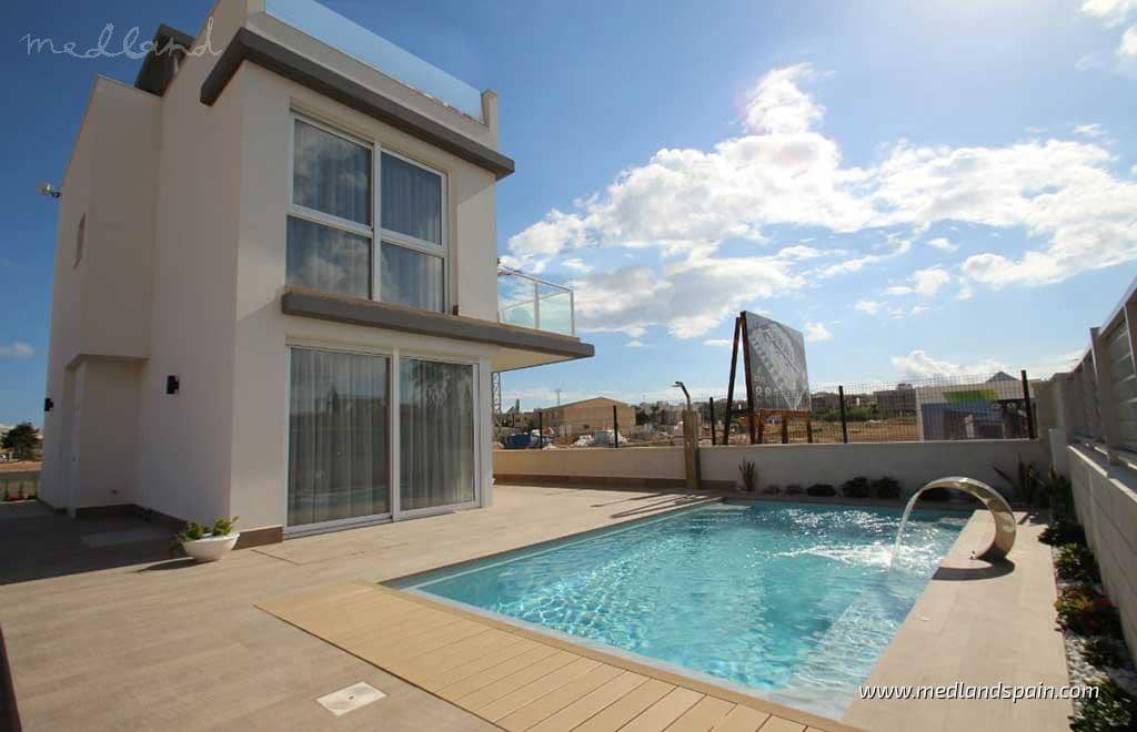 4 sovrum Villa till salu i San Miguel de Salinas med pool garage - 630 000 € (Ref: 7477254)