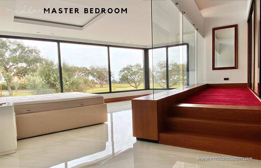 6 soveværelse Villa til salg i Sotogrande med swimmingpool garage - € 4.500.000 (Ref: 7573706)