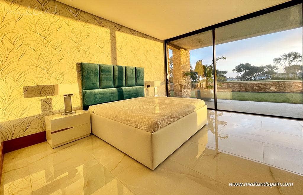 6 soveværelse Villa til salg i Sotogrande med swimmingpool garage - € 4.500.000 (Ref: 7573706)