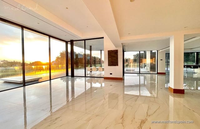 6 soveværelse Villa til salg i Sotogrande Alto, San Roque med swimmingpool garage - € 4.500.000 (Ref: 7573706)