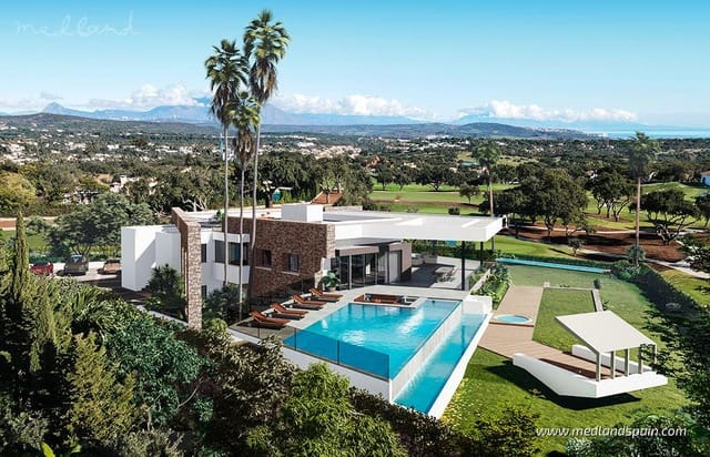6 makuuhuone Huvila myytävänä paikassa Sotogrande, San Roque mukana uima-altaan 
autotalli - 4 500 000 € (Ref: 7573706)