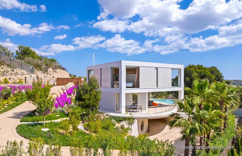 Chalet de 3 habitaciones en Dehesa de Campoamor en venta con piscina garaje - 2.365.000 € (Ref: 7581819)