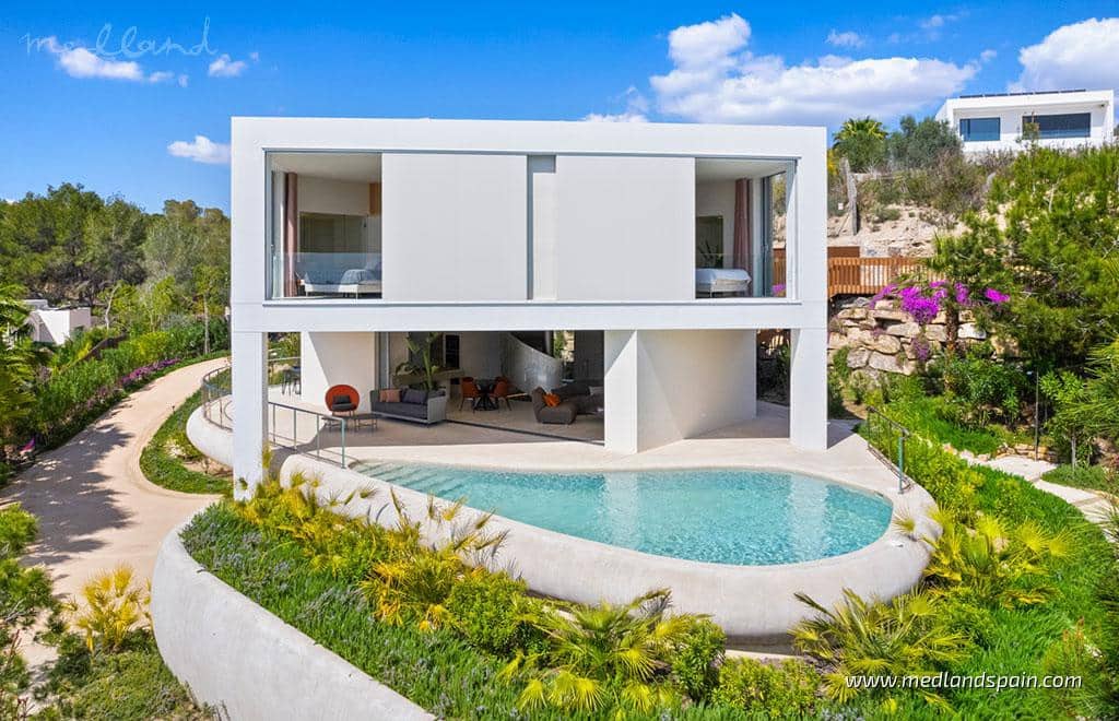 Chalet de 3 habitaciones en Dehesa de Campoamor en venta con piscina garaje - 2.365.000 € (Ref: 7581819)