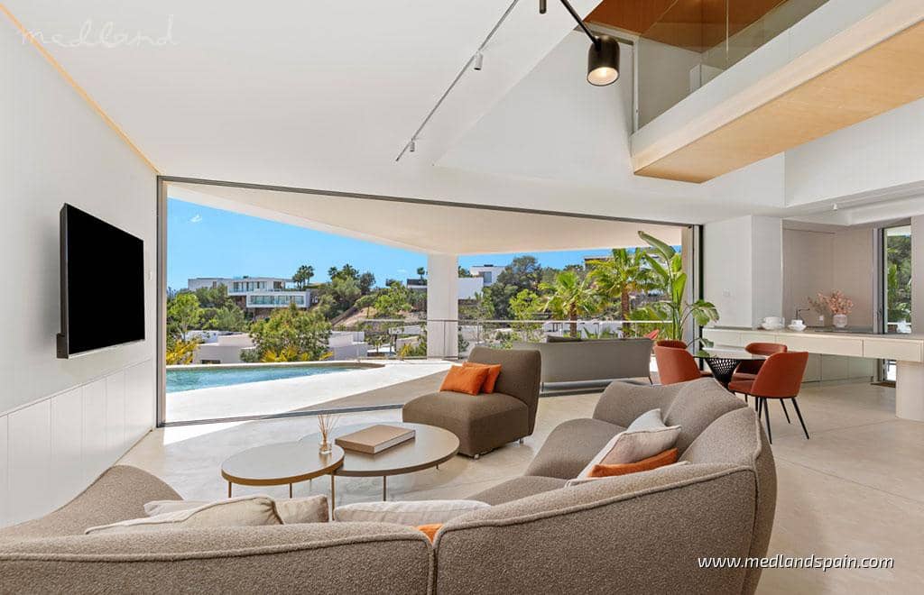 Chalet de 3 habitaciones en Dehesa de Campoamor en venta con piscina garaje - 2.365.000 € (Ref: 7581819)