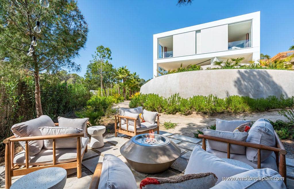 Chalet de 3 habitaciones en Dehesa de Campoamor en venta con piscina garaje - 2.365.000 € (Ref: 7581819)