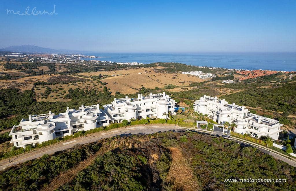 3 quarto Apartamento para venda em Casares com piscina garagem - 1 021 000 € (Ref: 7584433)