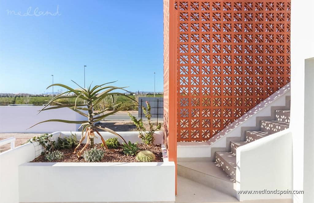 3 soveværelse Villa til salg i Pilar de la Horadada med swimmingpool garage - € 469.000 (Ref: 7590653)