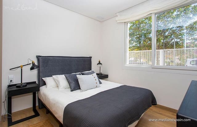 3 makuuhuone Huvila myytävänä paikassa Hondón de las Nieves mukana 
autotalli - 357 250 € (Ref: 7622408)