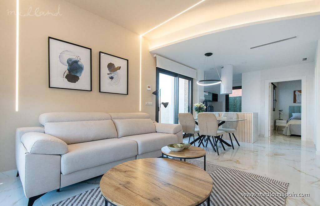 3 soveværelse Villa til salg i Los Montesinos med swimmingpool garage - € 499.000 (Ref: 7648950)