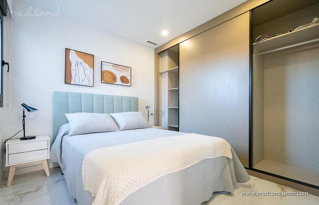 3 slaapkamer Villa te koop in Los Montesinos met zwembad garage - € 499.000 (Ref: 7648950)