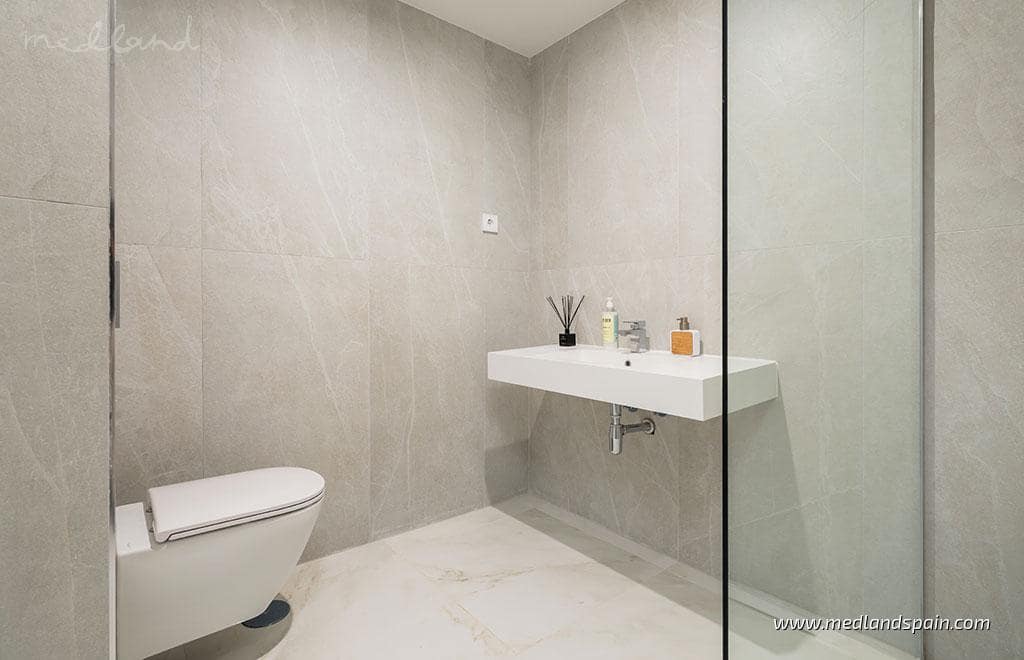 3 chambre Appartement à vendre à Estepona avec piscine garage - 725 000 € (Ref: 7702419)