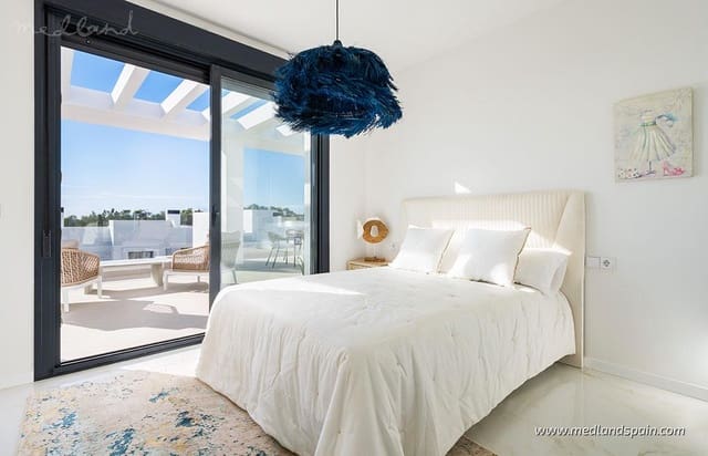 3 soveværelse Lejlighed til salg i Guadalobón, Estepona med swimmingpool garage - € 725.000 (Ref: 7702419)