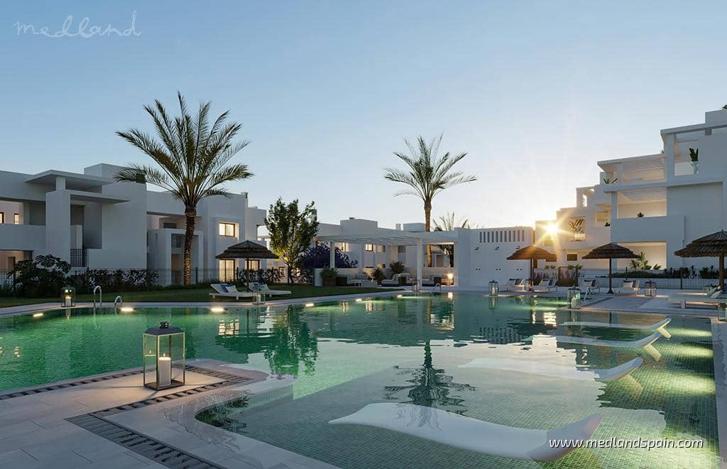 3 bedroom Apartment for sale in Estepona with pool garage - € 725,000 (Ref: 7702419)