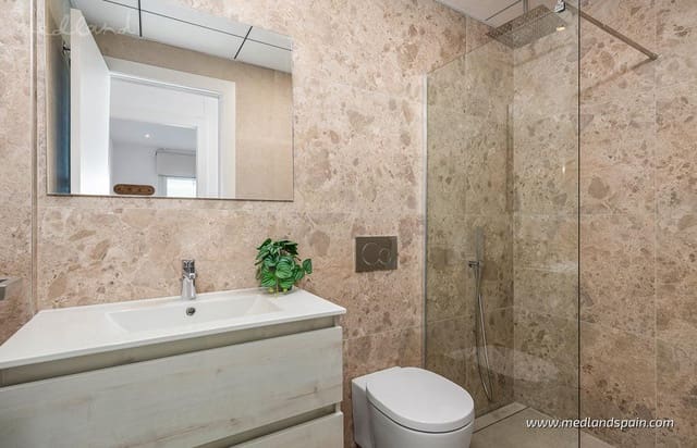 3 makuuhuone Huvila myytävänä paikassa Las Lomas de Rame - Bahía Bella, Los Alcázares mukana uima-altaan 
autotalli - 499 900 € (Ref: 7717518)