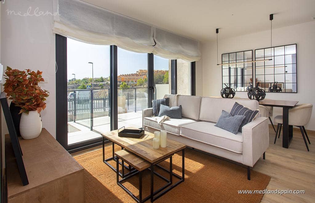 3 soveværelse Byhus til salg i Alicante by med swimmingpool garage - € 332.500 (Ref: 7729773)