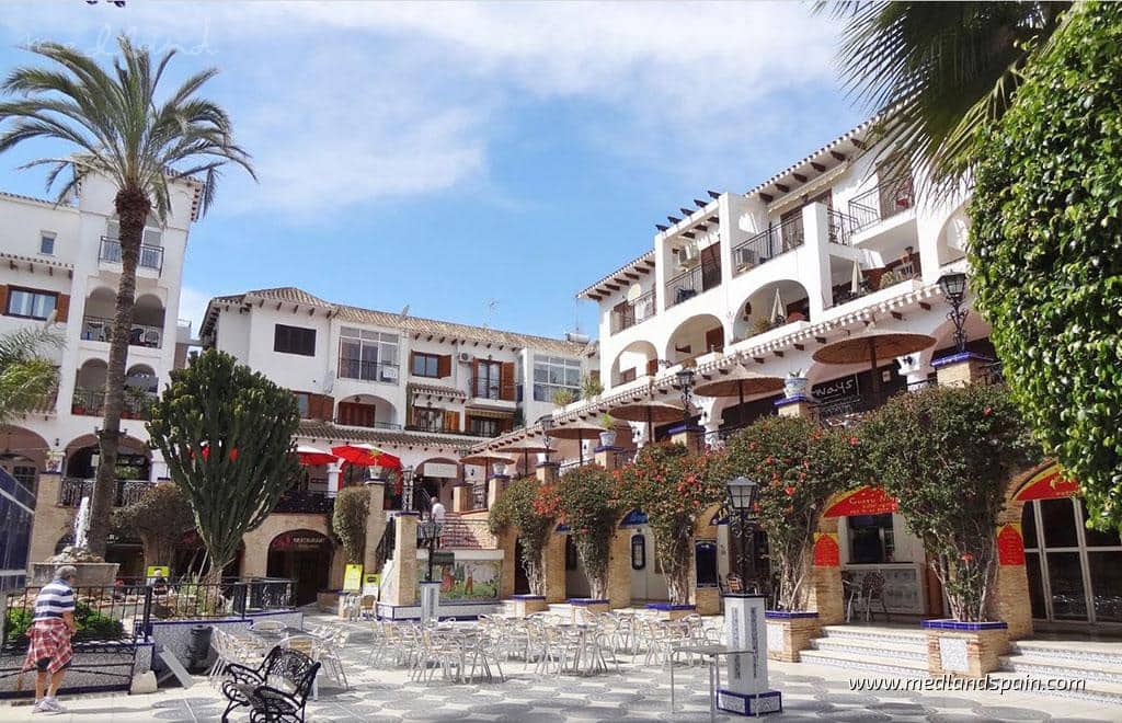 3 camera da letto Villa in vendita in Cabo Roig con piscina garage - 760.000 € (Rif: 7729774)