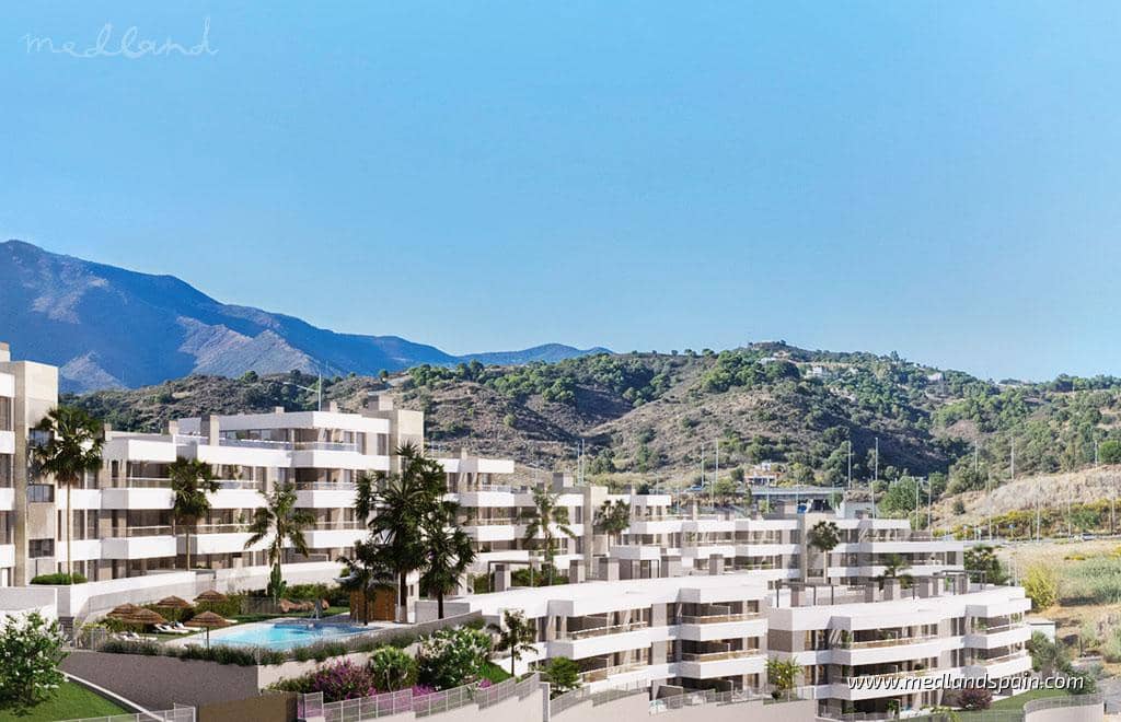 2 Zimmer Apartment zu verkaufen in Estepona mit Pool Garage - 470.000 € (Ref: 7754775)