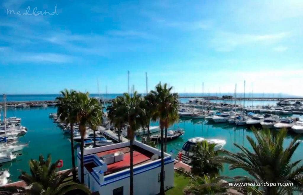 2 Zimmer Apartment zu verkaufen in Estepona mit Pool Garage - 470.000 € (Ref: 7754775)