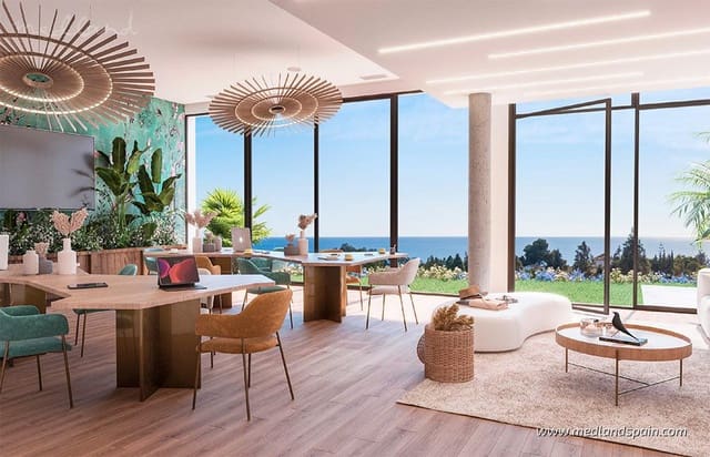 4 makuuhuone Omakotitalo myytävänä paikassa Mijas Costa, Mijas mukana uima-altaan 
autotalli - 1 046 000 € (Ref: 7790104)