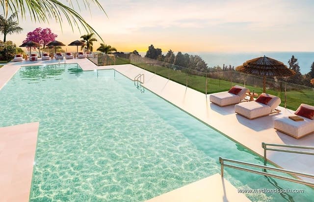 4 makuuhuone Omakotitalo myytävänä paikassa Mijas Costa, Mijas mukana uima-altaan 
autotalli - 1 046 000 € (Ref: 7790104)