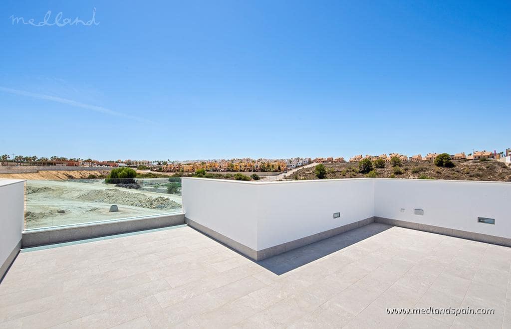 3 bedroom Villa for sale in Algorfa with pool garage - € 445,000 (Ref: 7832849)