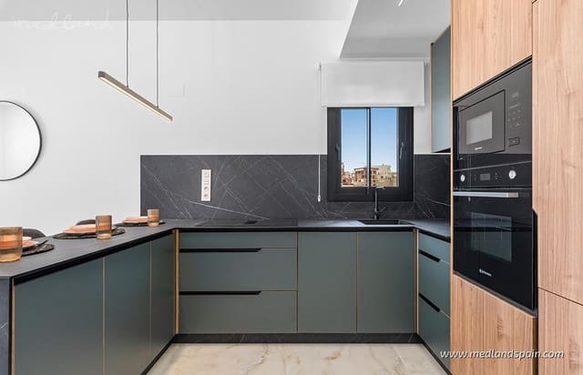 3 soveværelse Villa til salg i Algorfa med swimmingpool garage - € 445.000 (Ref: 7832849)