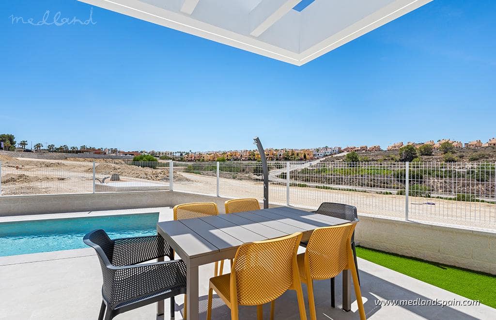 3 bedroom Villa for sale in Algorfa with pool garage - € 445,000 (Ref: 7832849)