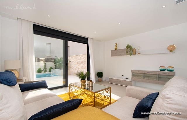 4 soverom Villa til salgs i La Marina, Elche / Elx med svømmebasseng garasje - € 800 000 (Ref: 7864423)