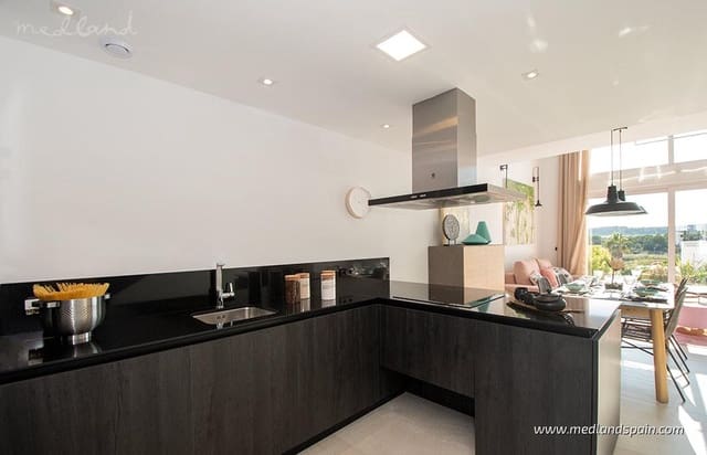 3 soveværelse Villa til salg i Algorfa med swimmingpool garage - € 495.000 (Ref: 7879304)