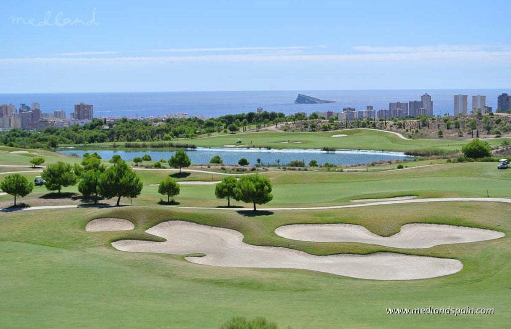 3 bedroom Villa for sale in Finestrat with pool garage - € 949,000 (Ref: 7885801)