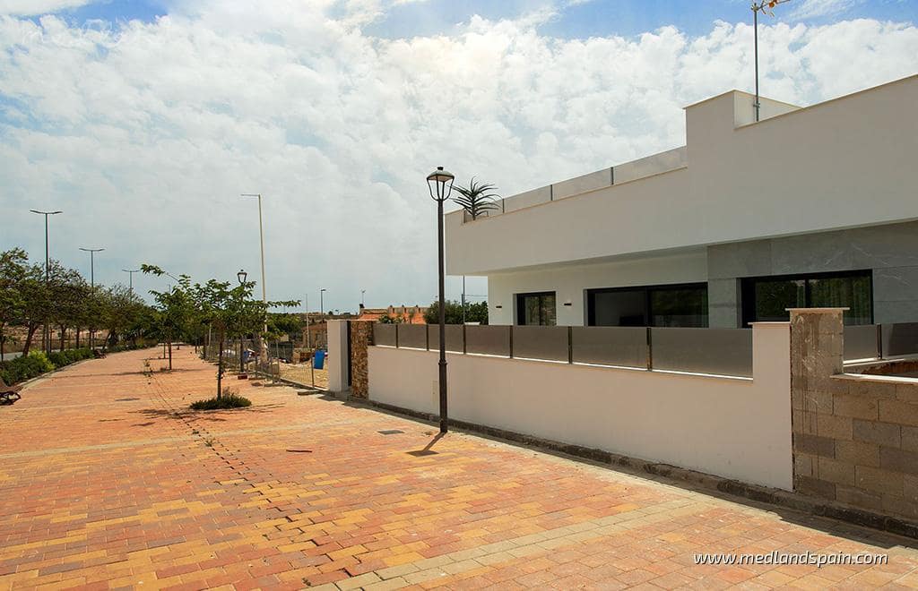 3 soveværelse Byhus til salg i Sucina med swimmingpool garage - € 359.900 (Ref: 7923900)