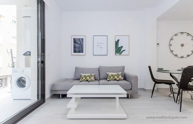2 sypialnia Apartament na sprzedaż w Torrevieja z basenem - 309 000 € (Ref: 7936942)