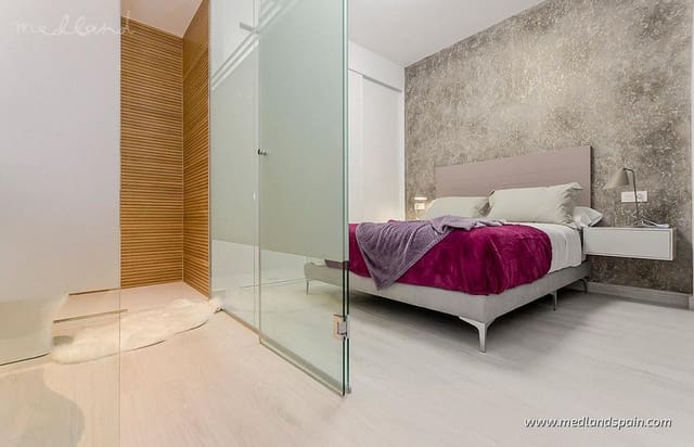 2 soverom Leilighet til salgs i Avenida Habaneras - Curva de Palangre, Torrevieja med svømmebasseng - € 469 000 (Ref: 7936947)