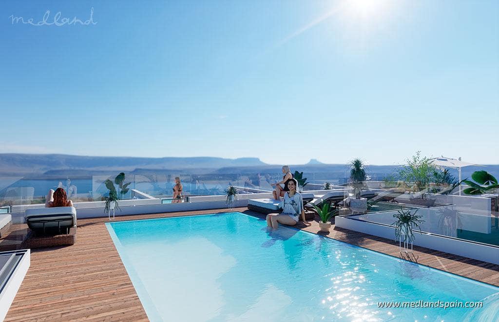 Apartamento de 2 habitaciones en Torrevieja en venta con piscina - 469.000 € (Ref: 7936947)
