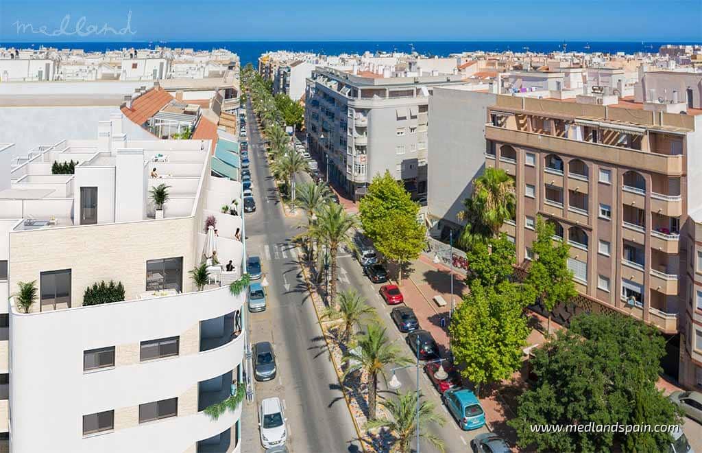 3 soveværelse Lejlighed til salg i Torrevieja med swimmingpool - € 460.000 (Ref: 8038250)
