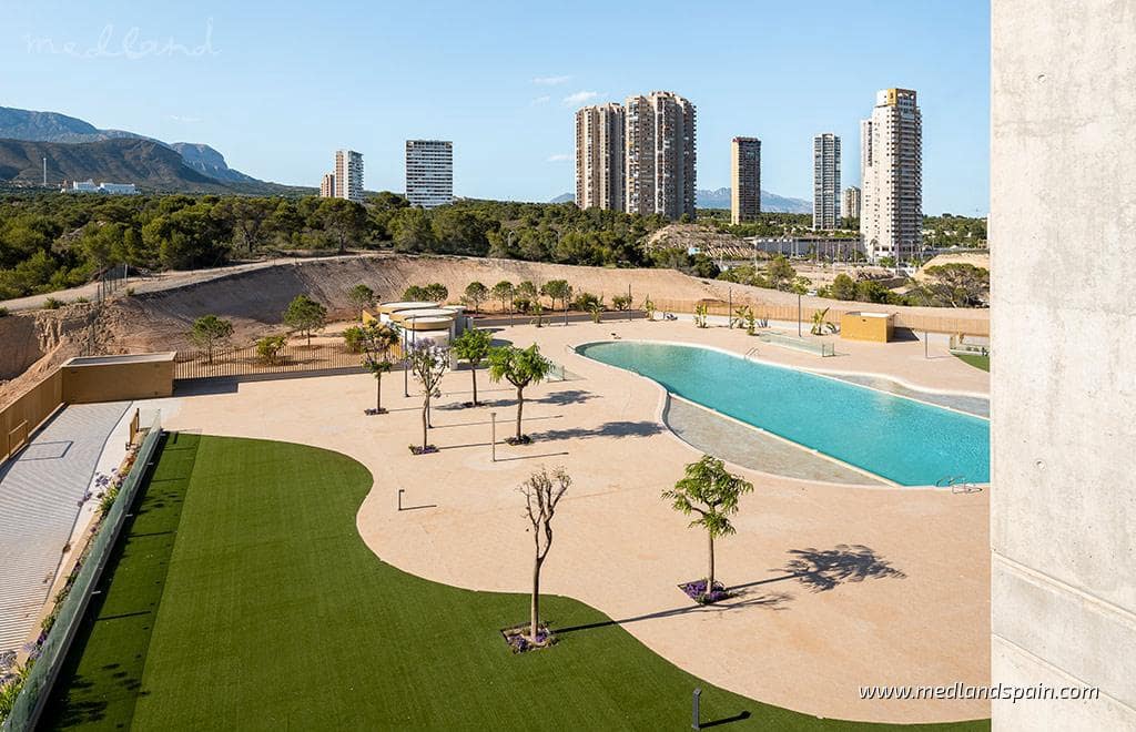 3 quarto Apartamento para venda em Benidorm com piscina garagem - 1 065 000 € (Ref: 8065698)