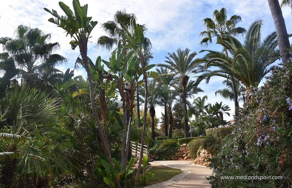 2 soveværelse Lejlighed til salg i Fuengirola med swimmingpool garage - € 298.000 (Ref: 8090347)