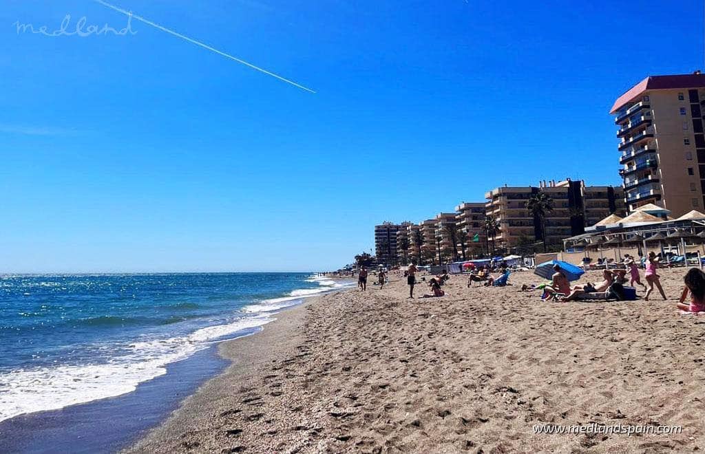 2 Zimmer Apartment zu verkaufen in Fuengirola mit Pool Garage - 363.000 € (Ref: 8090351)