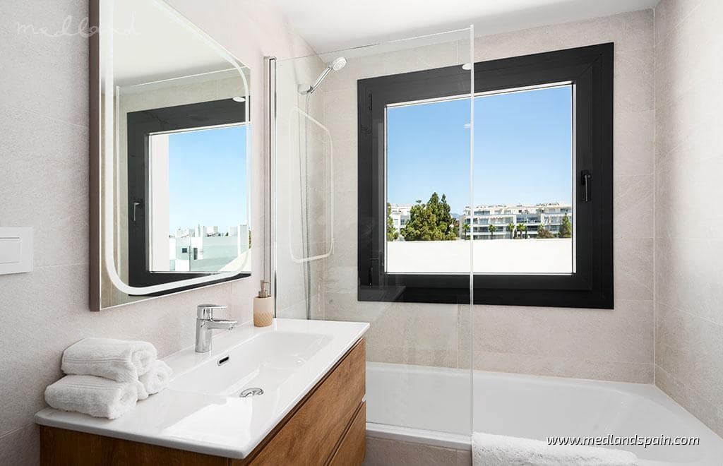 3 quarto Apartamento para venda em Mijas Costa com piscina garagem - 700 000 € (Ref: 8098289)